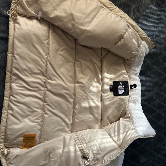 The North Face Nuptse Puffer Jacket - Picture 1 of 3